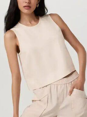 Vuori Trestles Twill Crop Tank, Sand Dollar